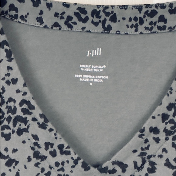 J.Jill CHARCOAL Supima Cotton Animal Print Long Sleeve V-Neck Tunic        Small - Picture 5 of 8